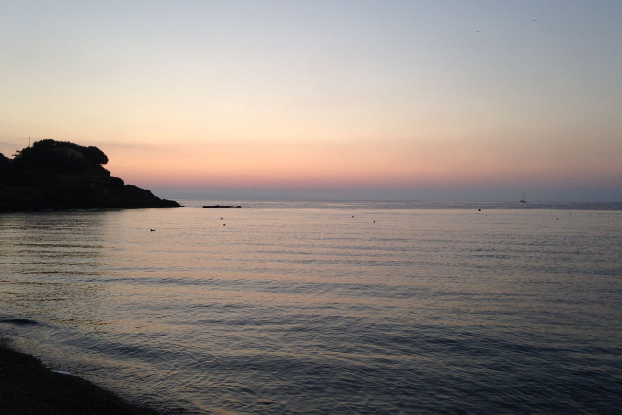 Alba spiaggia di Reale